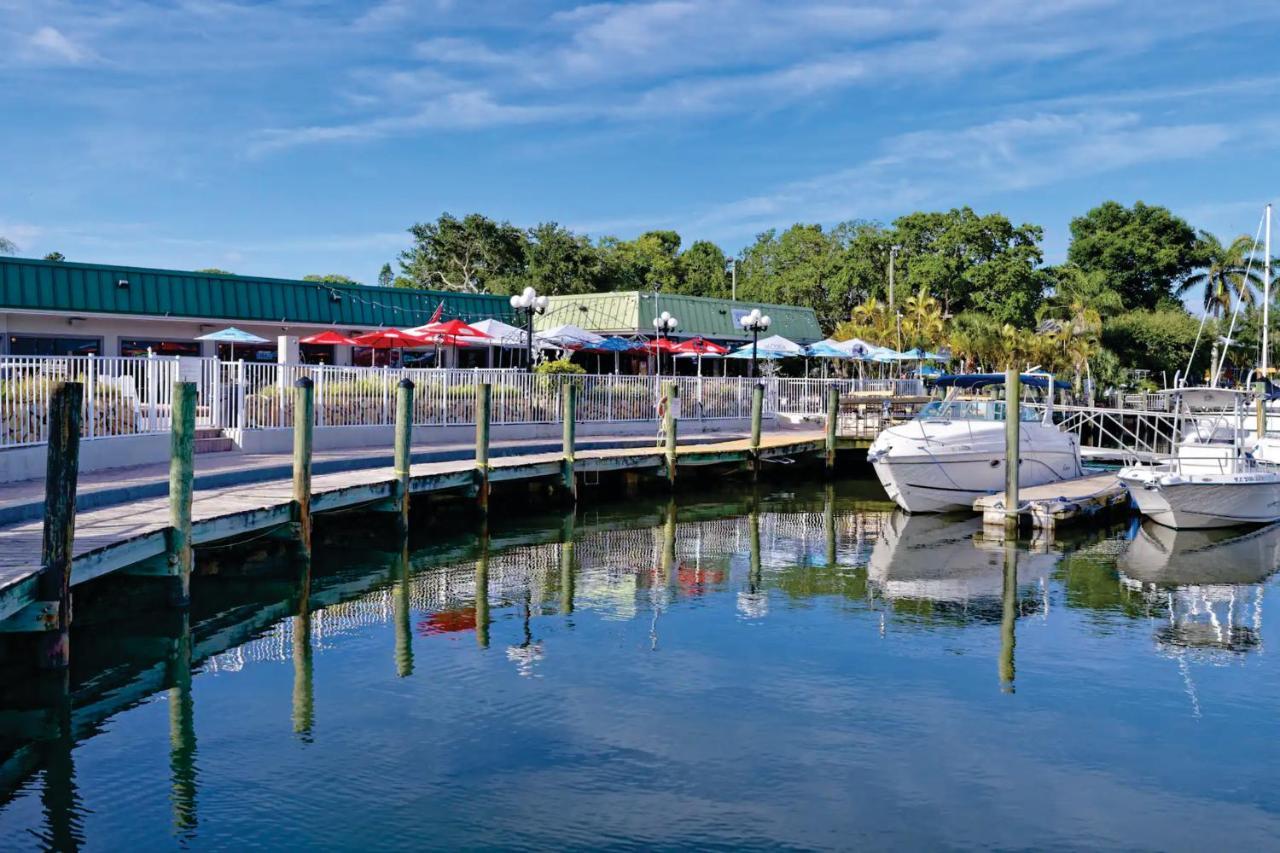 Aparthotel Getaway At The Marina à South Bradenton Extérieur photo